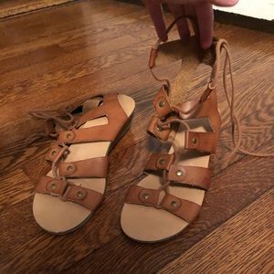 Dark tan sandals